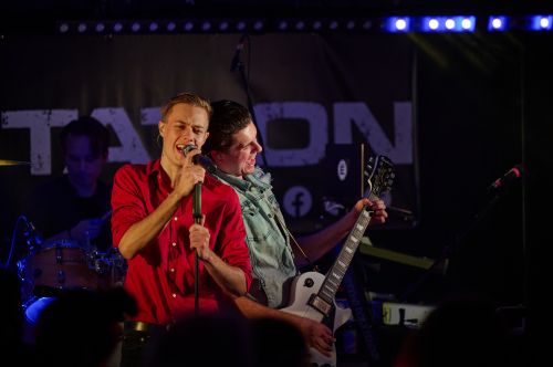 Ëndstation – auch als Endstation oder Eendstation bekannt – bei Ihrem eigenen Auftritt im Schützenheim.