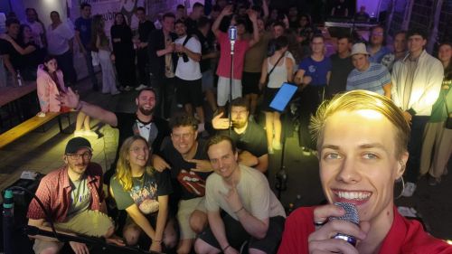 Die Liveband Eendstation alias Ëndstation sorgt in Rosenbach für Stimmung.